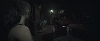 Click image for larger version  Name:	re2r-claire-chiefsoffice01.jpg Views:	0 Size:	821.0 KB ID:	447933
